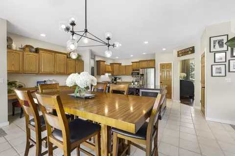 Dining - w2575 Fontana Way, Appleton, WI 54915 photo 4 of 4