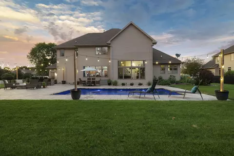 Exterior - w2575 Fontana Way, Appleton, WI 54915 photo 14 of 20