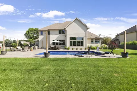 Exterior - w2575 Fontana Way, Appleton, WI 54915 photo 5 of 20