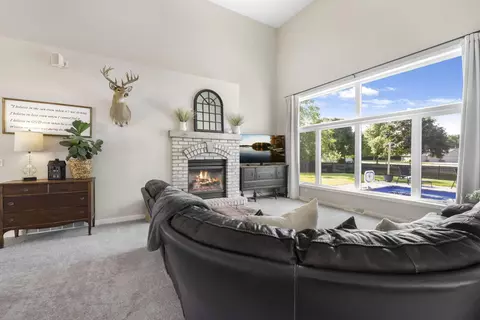 Living - w2575 Fontana Way, Appleton, WI 54915 photo 1 of 6