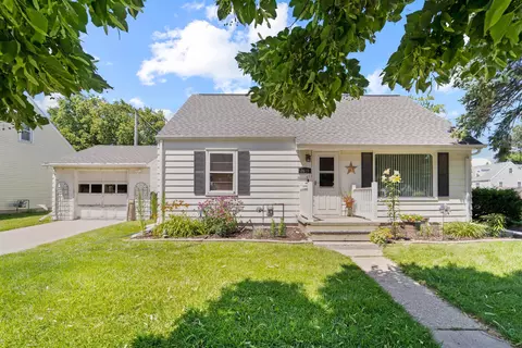 2029 N Bennett St, Appleton, WI 54914