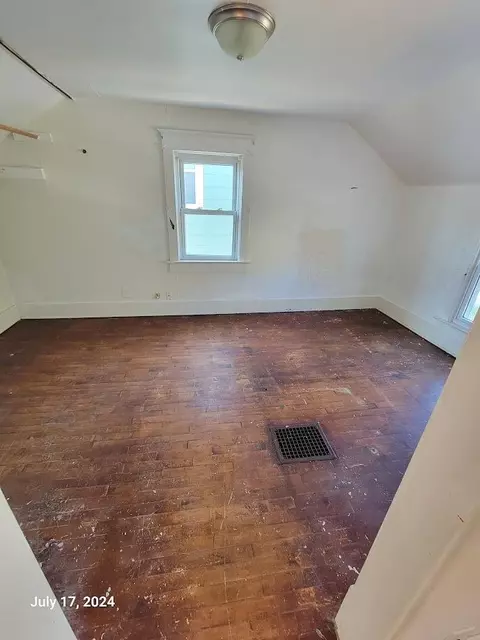 312 N State St, Appleton, WI 54911 photo 7