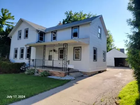312 N State St, Appleton, WI 54911 photo 2