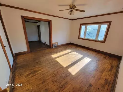 312 N State St, Appleton, WI 54911 photo 9