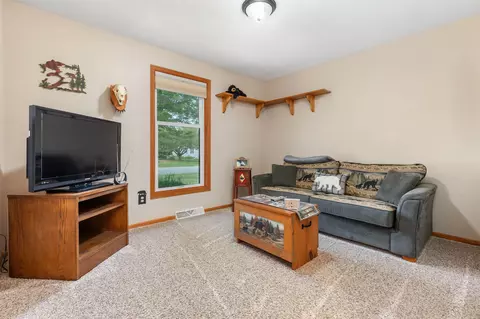 Bedroom - n9416 Rosella Drive, Appleton, WI 54915 photo 5 of 5
