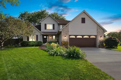 w3042 Pinewood Court, Appleton, WI 54915