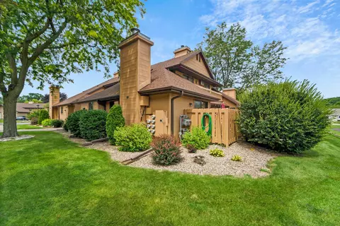 1343 W 18th Ave, Oshkosh, WI 54902