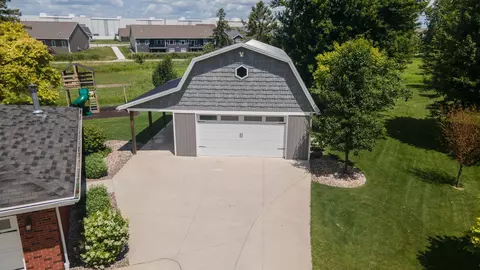 400 Maple Dr, Appleton, WI 54913 photo 32