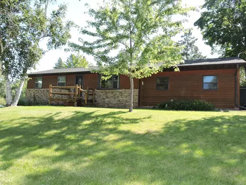 800 Williquette Ter, Green Bay, WI 54313