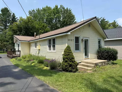 n5997 Lake Drive, Shawano, WI 54166