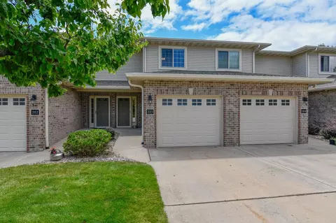 1300 Alpine Dr #203, Green Bay, WI 54311