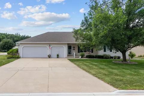 1832 Briarwood Ct, De Pere, WI 54115