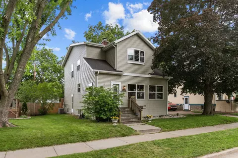 1110 Mt Vernon St, Oshkosh, WI 54901