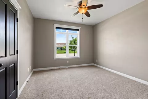 Bedroom - 4869 N Thistle Ln, Appleton, WI 54913 photo 6 of 11