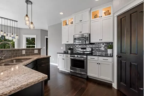 Kitchen - 4869 N Thistle Ln, Appleton, WI 54913 photo 2 of 6