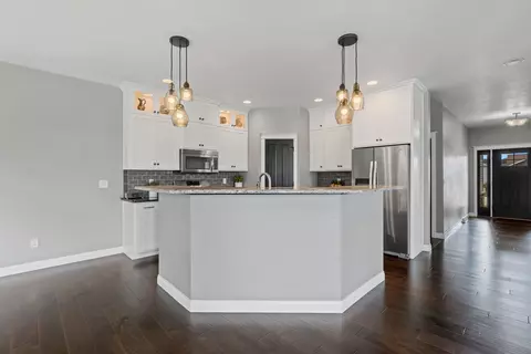 Kitchen - 4869 N Thistle Ln, Appleton, WI 54913 photo 1 of 6