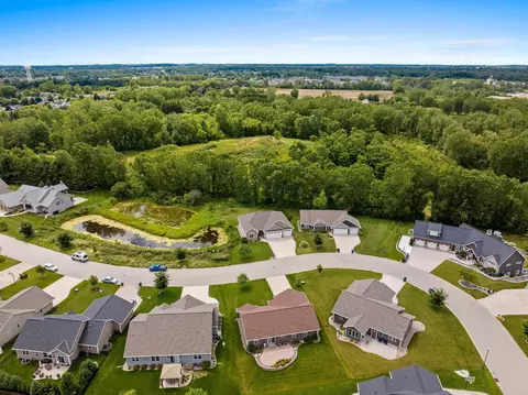 View/Area - 4869 N Thistle Ln, Appleton, WI 54913 photo 3 of 6