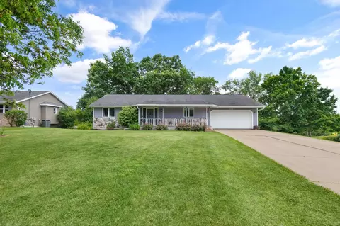 2446 Bluestone Pl, Green Bay, WI 54311