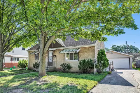 1215 S Oneida St, Green Bay, WI 54304