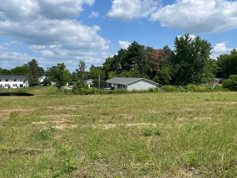 1835 Southland Ln, New London, WI 54961