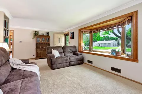 1902 N Alexander St, Appleton, WI 54911 photo 3
