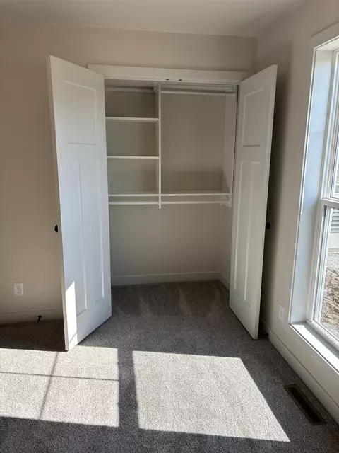 W5820 Edgewood Drive, Menasha, WI 54952 photo 8