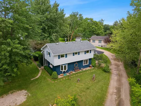 4402 Vande St, Omro, WI 54963