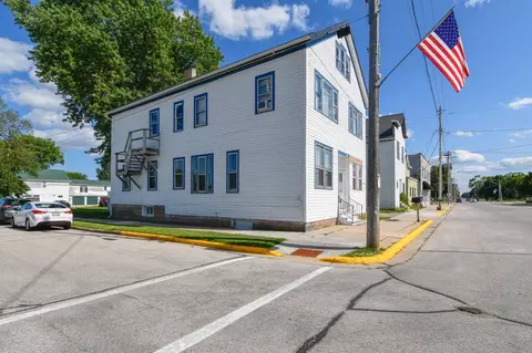 204 S St Augustine St, Pulaski, WI 54162