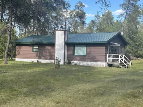 w6840n2 N Nd St, Crivitz, WI 54114