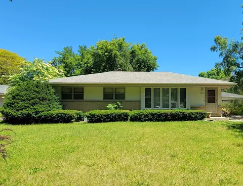 4614 W Rochelle St, Milwaukee, WI 53223
