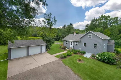 2152 School Rd, Greenleaf, WI 54126 photo 2