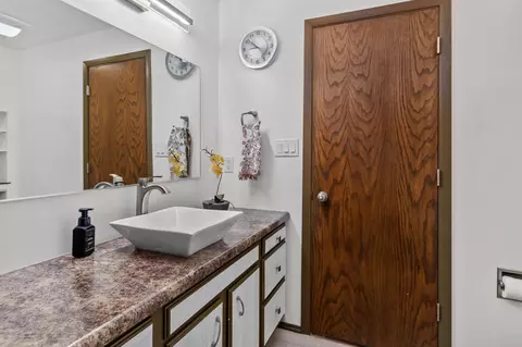 2215 N Meade Pl, Appleton, WI 54911 photo 23