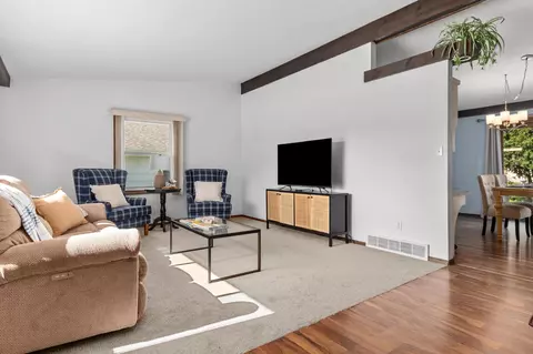 2215 N Meade Pl, Appleton, WI 54911 photo 7
