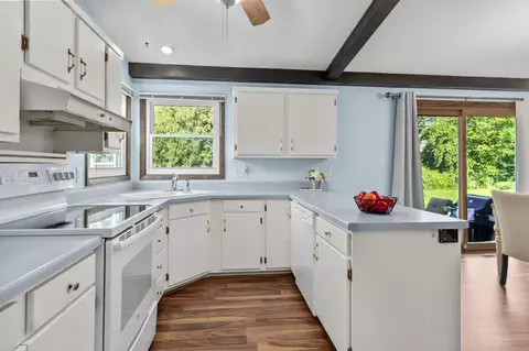 2215 N Meade Pl, Appleton, WI 54911 photo 13