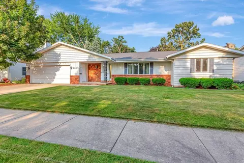 2016 N Eugene St, Appleton, WI 54914