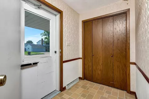 2016 N Eugene St, Appleton, WI 54914 photo 5