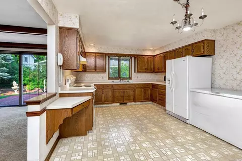 2016 N Eugene St, Appleton, WI 54914 photo 10