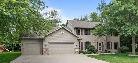 w6158 Wild Cherry Court, Menasha, WI 54952