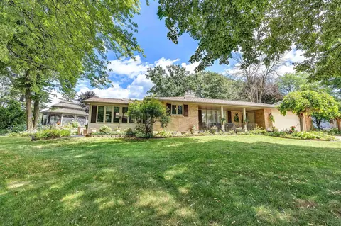 2729 Little Edelweiss Dr, Green Bay, WI 54302