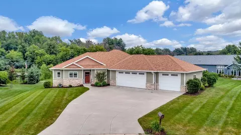 4820 W Corsican Pine Dr, Appleton, WI 54913