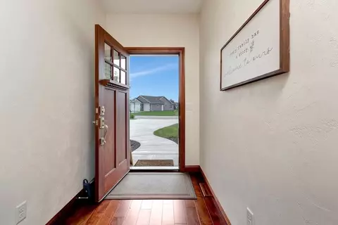 4820 W Corsican Pine Dr, Appleton, WI 54913 photo 3