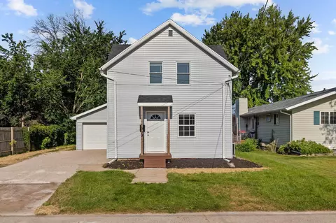 1909 Alaska St, Oshkosh, WI 54902