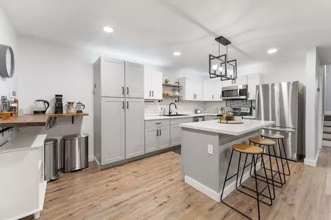 Kitchen - 202 Royal Ct #6, Appleton, WI 54915 photo 1 of 3