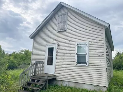 6437 W Duluth Pl, Sturgeon Bay, WI 54235