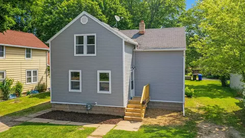1108 N Linwood Ave, Appleton, WI 54914