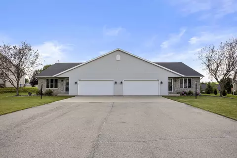 n1825 Hyacinth Court, Greenville, WI 54942