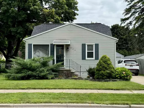 824 Neville Ave, Green Bay, WI 54303