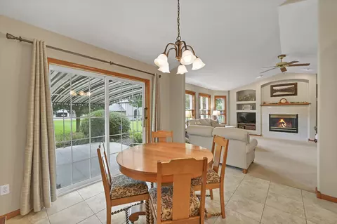 1409 E Keystone Ln, Appleton, WI 54913 photo 5