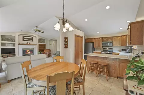 1409 E Keystone Ln, Appleton, WI 54913 photo 4