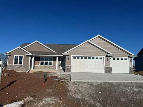 2014 Antelope Trl, Kaukauna, WI 54130